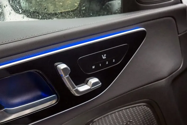 Mercedes-Benz C 180 (Clasa C) din 2025 cu 12.151 km - oferta MER204957 - foto 11