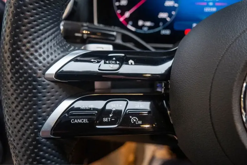 Mercedes-Benz C 180 (Clasa C) din 2025 cu 12.151 km - oferta MER204957 - foto 17