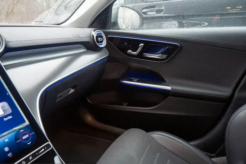 Mercedes-Benz C 180 (Clasa C) din 2025 cu 12.151 km - oferta MER204957 - foto 19