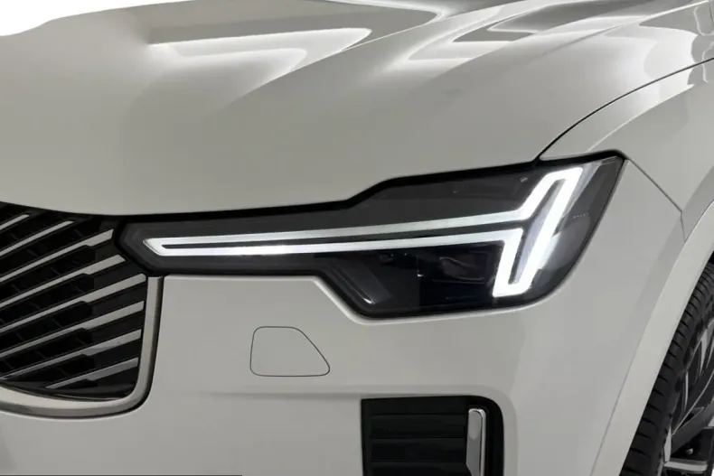 Volvo XC90 din 2025 cu 25.983 km - oferta VOL204959 - foto 9