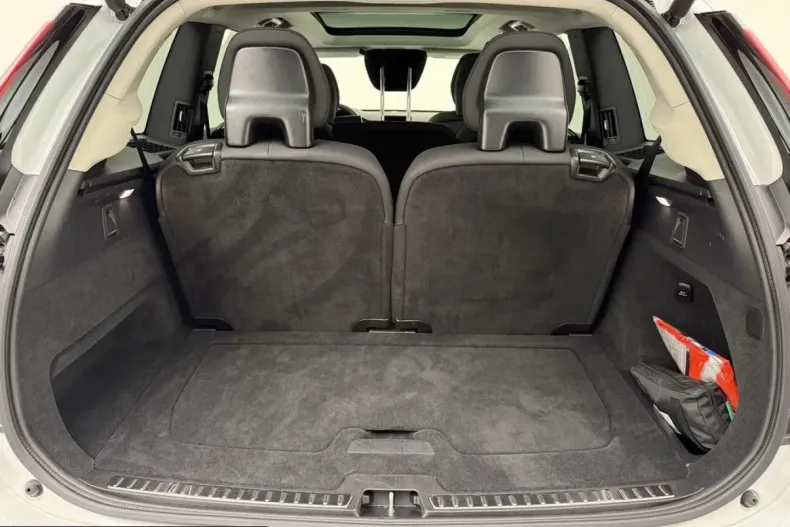 Volvo XC90 din 2025 cu 25.983 km - oferta VOL204959 - foto 18