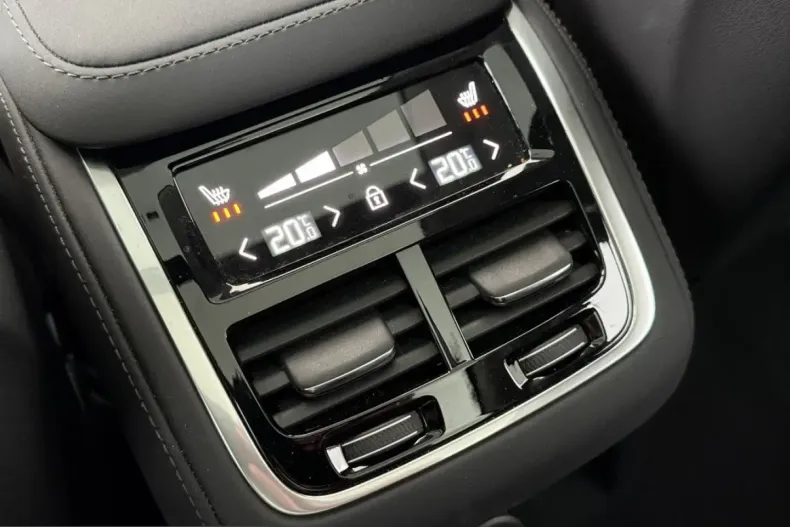 Volvo XC90 din 2025 cu 25.983 km - oferta VOL204959 - foto 22