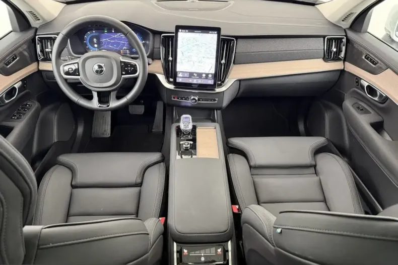 Volvo XC90 din 2025 cu 25.983 km - oferta VOL204959 - foto 26