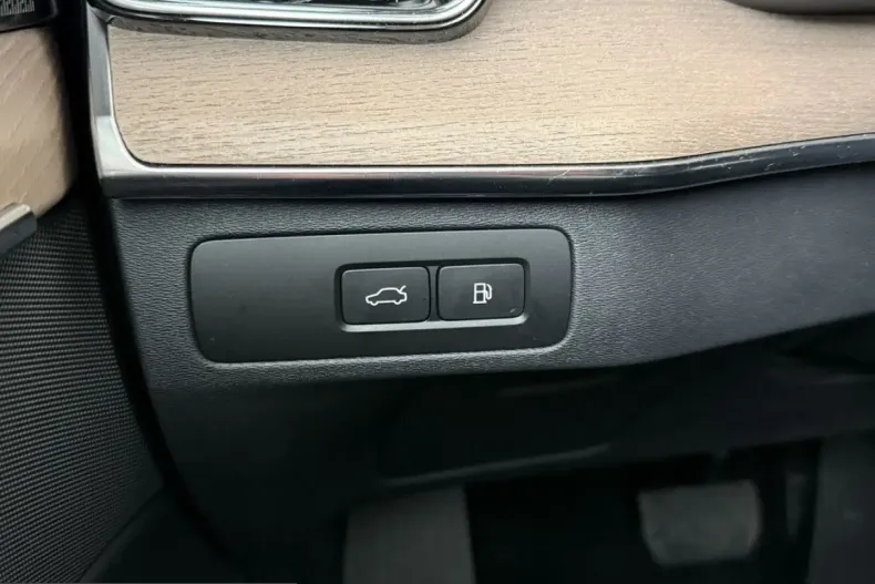 Volvo XC90 din 2025 cu 25.983 km - oferta VOL204959 - foto 28