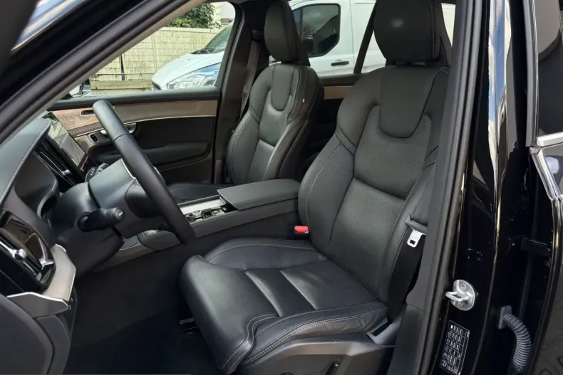 Volvo XC90 din 2025 cu 22.677 km - oferta VOL204960 - foto 10