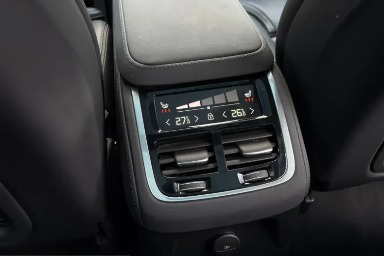 Volvo XC90 din 2025 cu 22.677 km - oferta VOL204960 - foto 16