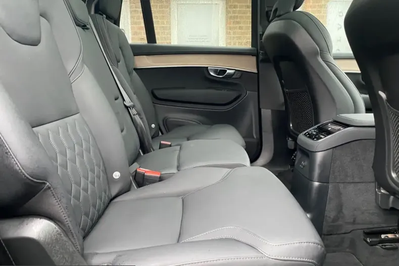 Volvo XC90 din 2025 cu 27.465 km - oferta VOL204961 - foto 17