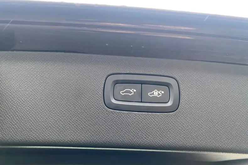 Volvo XC90 din 2025 cu 27.465 km - oferta VOL204961 - foto 23