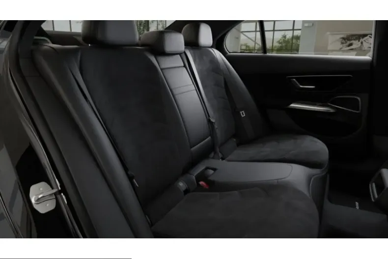 Mercedes-Benz E 200 (Clasa E) din 2025 cu 12.124 km - oferta MER204962 - foto 9