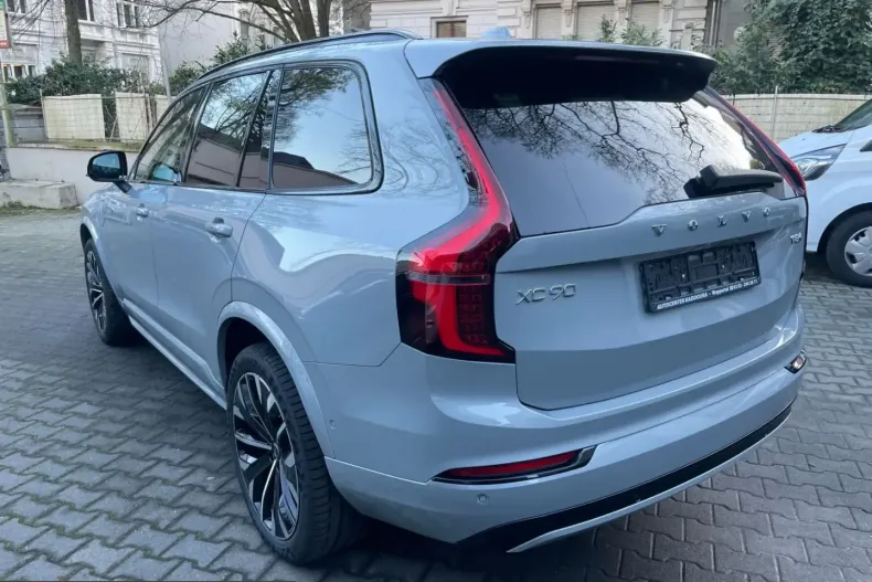 Volvo XC90 din 2025 cu 10.506 km - oferta VOL204963 - foto 4