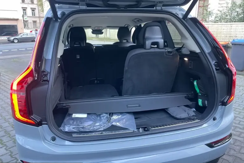 Volvo XC90 din 2025 cu 10.506 km - oferta VOL204963 - foto 11