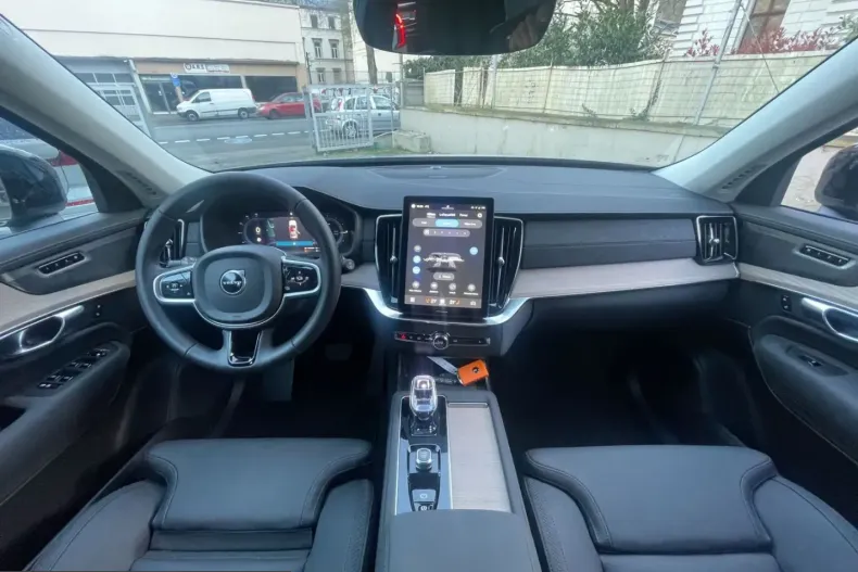 Volvo XC90 din 2025 cu 10.506 km - oferta VOL204963 - foto 16