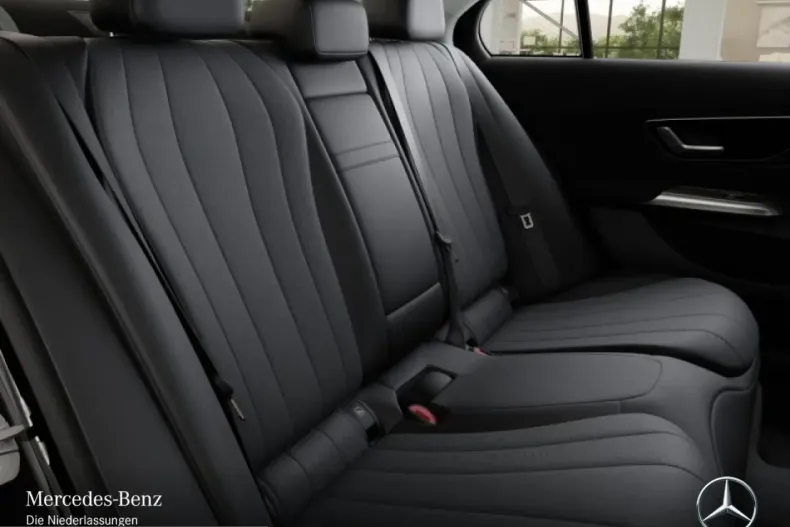 Mercedes-Benz E 200 (Clasa E) din 2025 cu 14.078 km - oferta MER204966 - foto 10