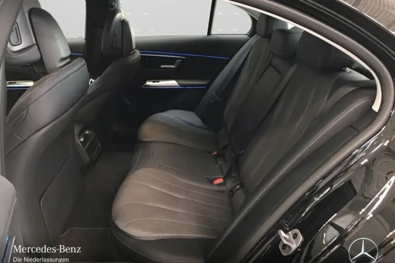 Mercedes-Benz E 200 (Clasa E) din 2025 cu 11.329 km - oferta MER204967 - foto 9