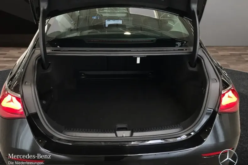 Mercedes-Benz E 200 (Clasa E) din 2025 cu 11.329 km - oferta MER204967 - foto 15