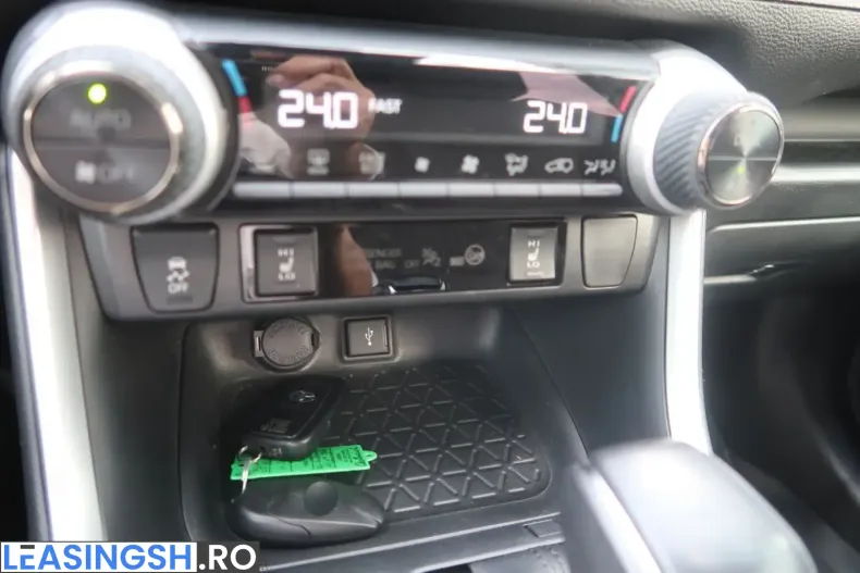 Toyota RAV4 din 2022 cu 39.550 km - oferta TOY204972 - foto 14