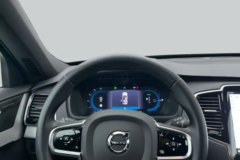 Volvo XC90 din 2023 cu 45.439 km - oferta VOL204978 - foto 17