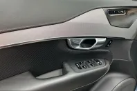 Volvo XC90 din 2023 cu 45.439 km - oferta VOL204978 - foto 19