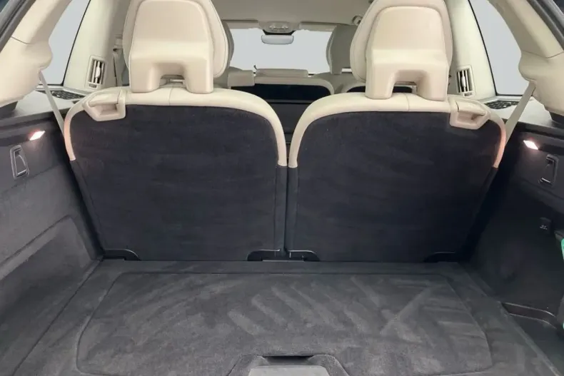 Volvo XC90 din 2023 cu 49.870 km - oferta VOL204979 - foto 9