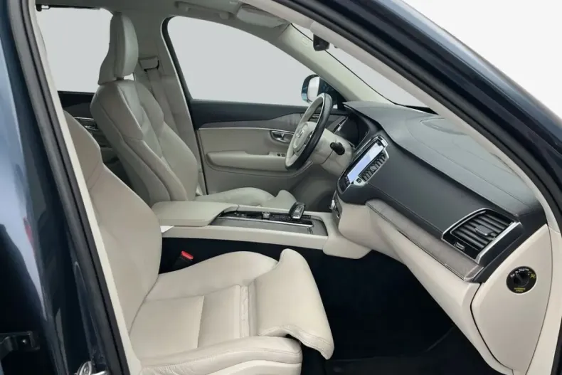 Volvo XC90 din 2023 cu 49.870 km - oferta VOL204979 - foto 13