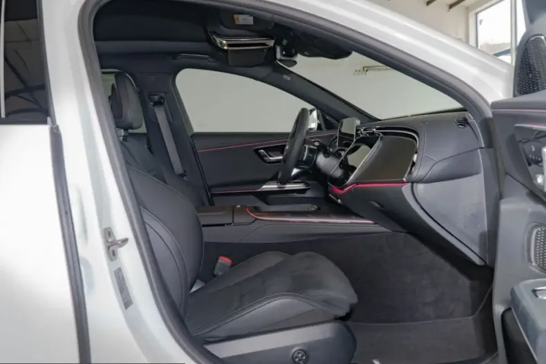 Mercedes-Benz E 200 (Clasa E) din 2025 cu 7.695 km - oferta MER204982 - foto 7