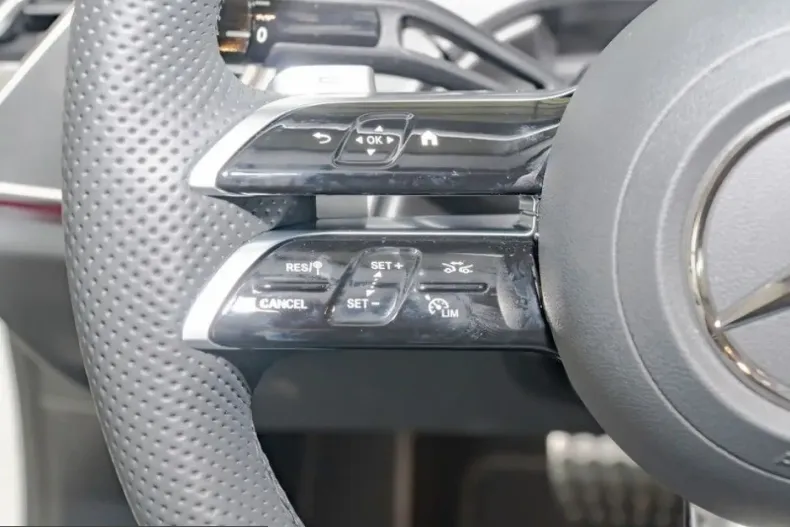 Mercedes-Benz E 200 (Clasa E) din 2025 cu 7.695 km - oferta MER204982 - foto 14