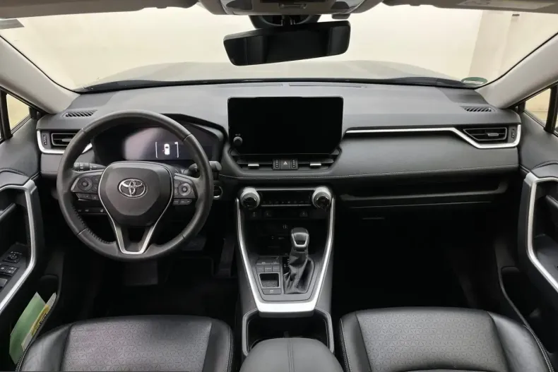 Toyota RAV4 din 2023 cu 57.225 km - oferta TOY204983 - foto 3