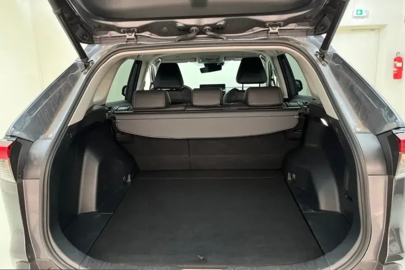 Toyota RAV4 din 2023 cu 57.225 km - oferta TOY204983 - foto 9