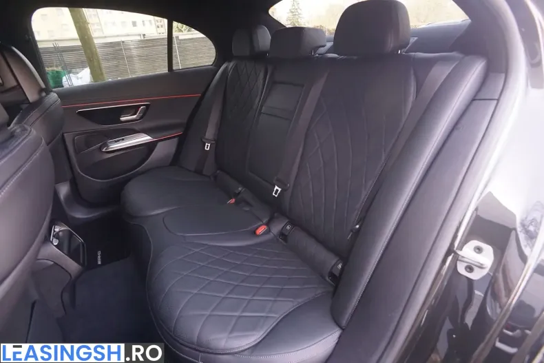 Mercedes-Benz E 300 (Clasa E) din 2025 cu 20.967 km - oferta MER204985 - foto 10