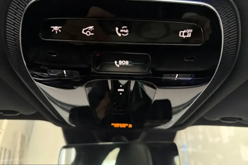 Mercedes-Benz E 300 (Clasa E) din 2023 cu 4.800 km - oferta MER204987 - foto 17