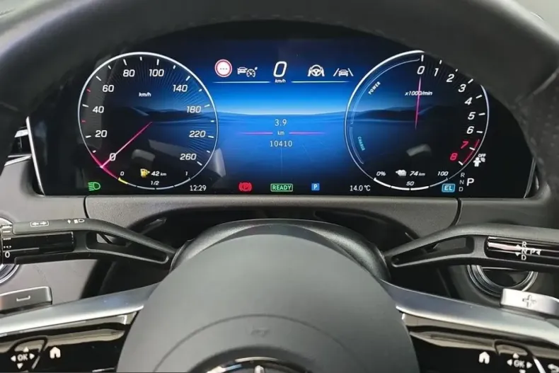 Mercedes-Benz E 300 (Clasa E) din 2024 cu 10.400 km - oferta MER204989 - foto 14