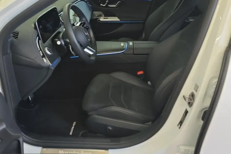 Mercedes-Benz E 300 (Clasa E) din 2024 cu 10.400 km - oferta MER204989 - foto 17