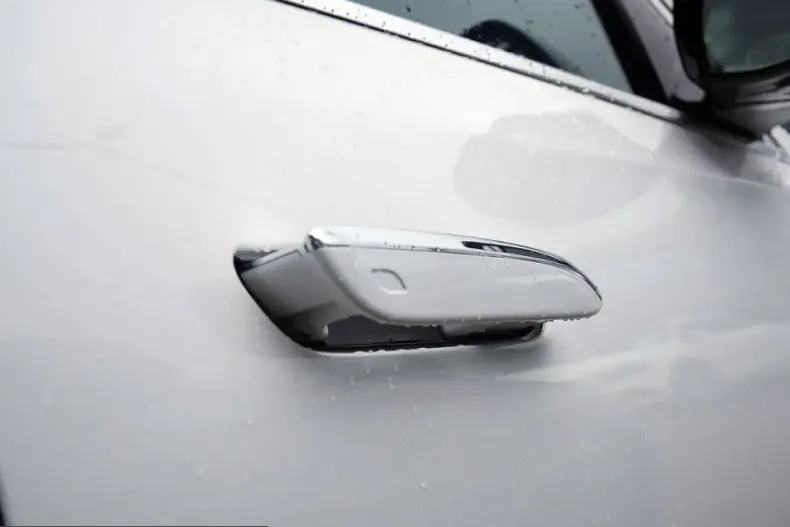 Mercedes-Benz E 400 (Clasa E) din 2025 cu 34.976 km - oferta MER204990 - foto 9