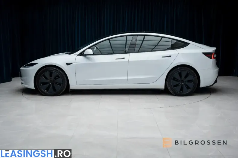 Tesla Model 3 din 2023 cu 30.980 km - oferta TES204991 - foto 2