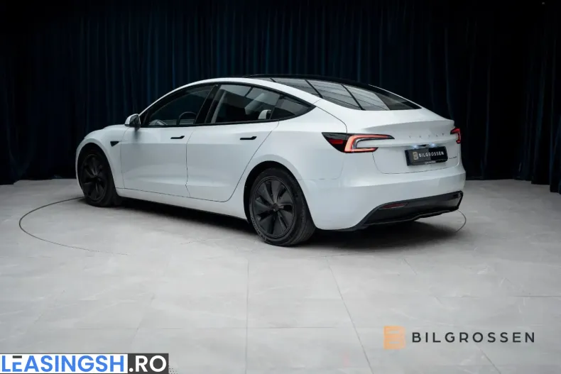 Tesla Model 3 din 2023 cu 30.980 km - oferta TES204991 - foto 3