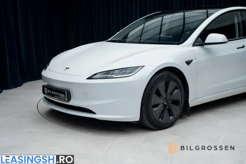 Tesla Model 3 din 2023 cu 30.980 km - oferta TES204991 - foto 11