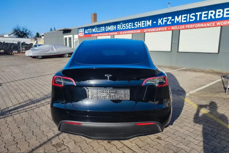 Tesla Model Y din 2023 cu 33.900 km - oferta TES204993 - foto 4