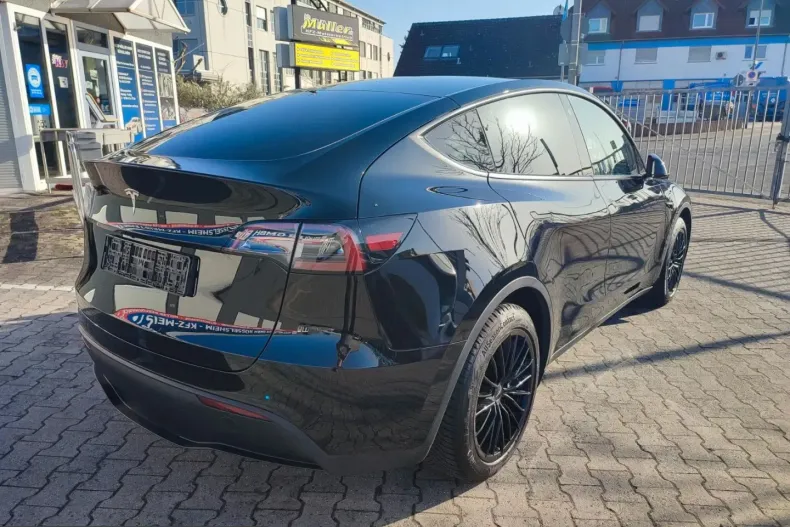 Tesla Model Y din 2023 cu 33.900 km - oferta TES204993 - foto 5