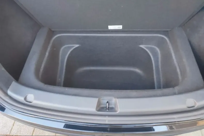 Tesla Model Y din 2023 cu 33.900 km - oferta TES204993 - foto 12