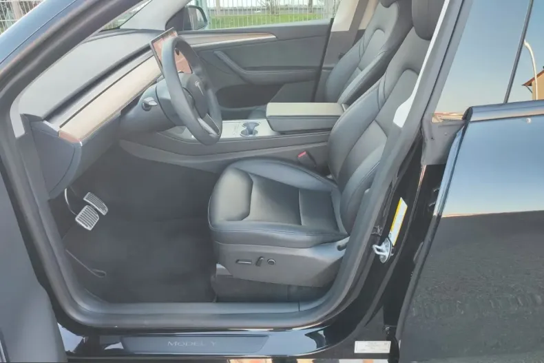 Tesla Model Y din 2023 cu 33.900 km - oferta TES204993 - foto 14