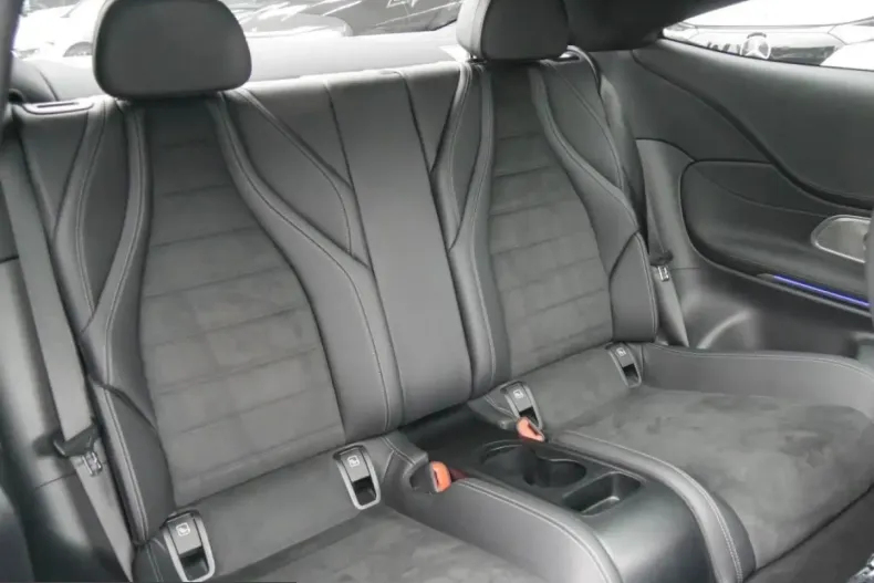 Mercedes-Benz CLE 300 (Clasa CLE) din 2024 cu 20.394 km - oferta MER204994 - foto 4