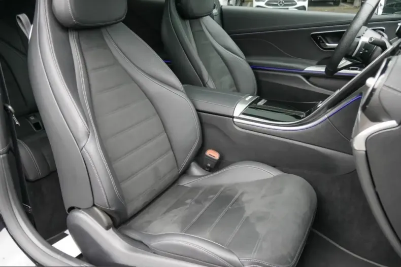 Mercedes-Benz CLE 300 (Clasa CLE) din 2024 cu 20.394 km - oferta MER204994 - foto 6