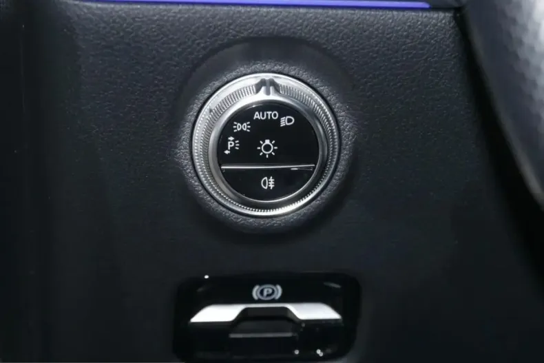 Mercedes-Benz CLE 300 (Clasa CLE) din 2024 cu 20.394 km - oferta MER204994 - foto 18