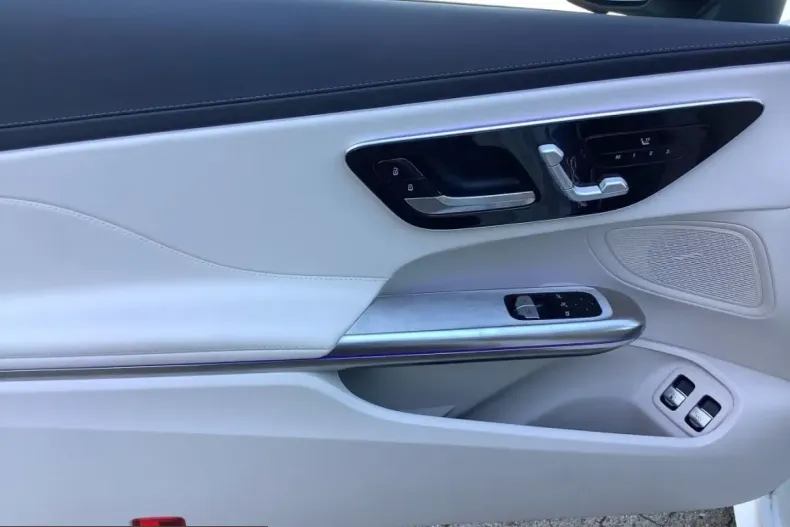 Mercedes-Benz CLE 300 (Clasa CLE) din 2024 cu 21.678 km - oferta MER204998 - foto 5