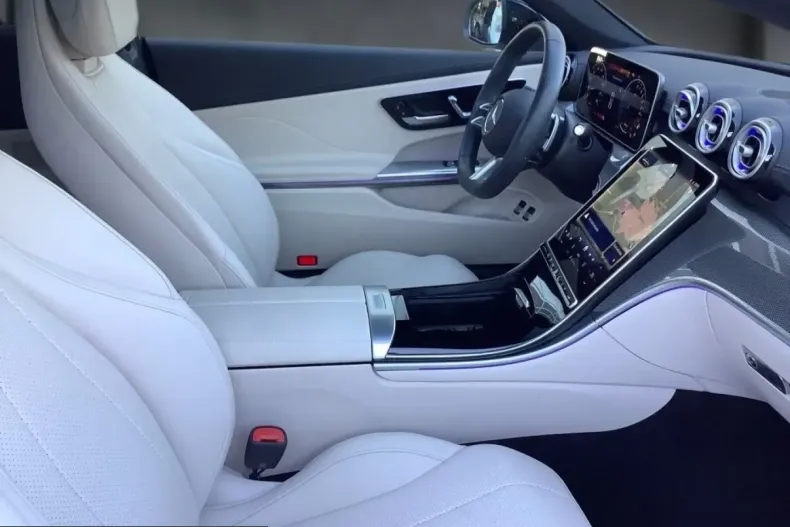 Mercedes-Benz CLE 300 (Clasa CLE) din 2024 cu 21.678 km - oferta MER204998 - foto 16