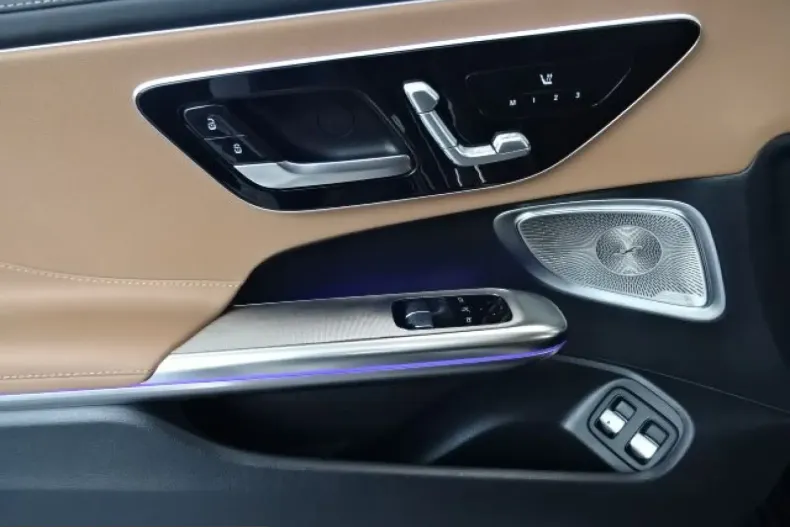 Mercedes-Benz CLE 300 (Clasa CLE) din 2025 cu 27.963 km - oferta MER205002 - foto 6