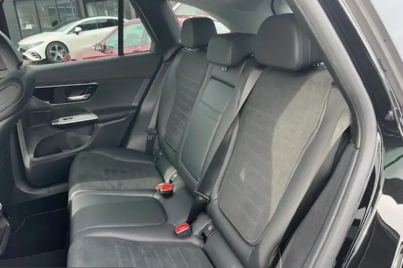 Mercedes-Benz GLC 300 (Clasa GLC) din 2023 cu 47.200 km - oferta MER205012 - foto 6