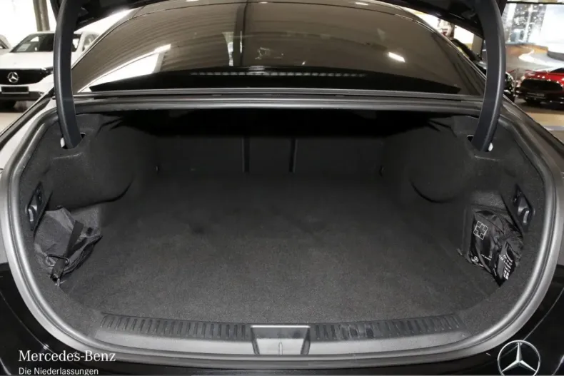 Mercedes-Benz E 300 (Clasa E) din 2025 cu 17.566 km - oferta MER205025 - foto 15