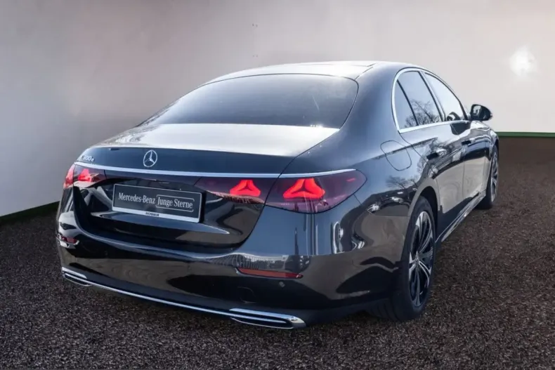 Mercedes-Benz E 300 (Clasa E) din 2025 cu 7.335 km - oferta MER205026 - foto 3