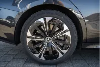 Mercedes-Benz E 300 (Clasa E) din 2025 cu 7.335 km - oferta MER205026 - foto 5